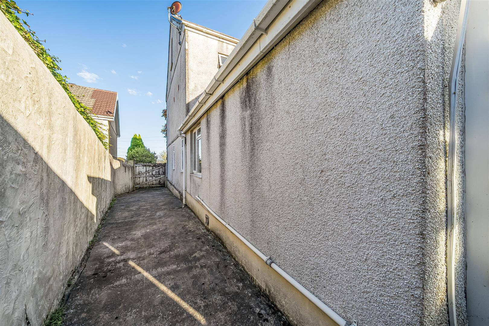 Llangyfelach Road Treboeth, Swansea, SA5 9AU